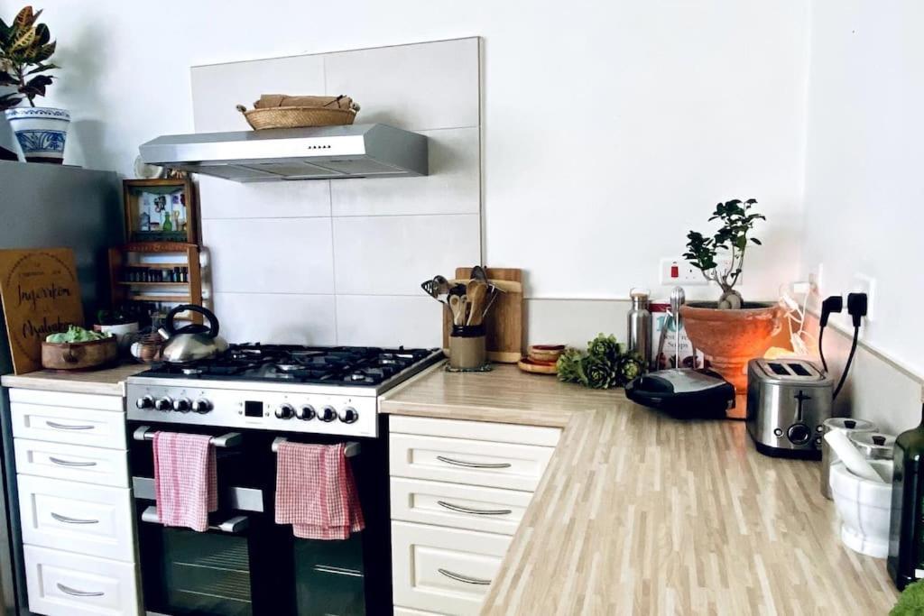Apartamento Free Breakfast, Pool, Spacious Aircon Hideaway Mosta Exterior foto